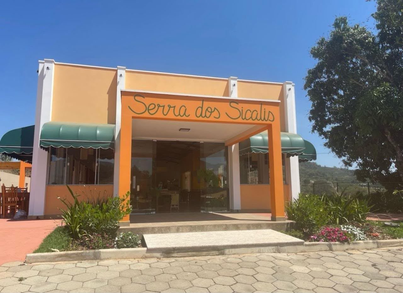 Fachada do restaurante da Pousada Serra dos Sicalis